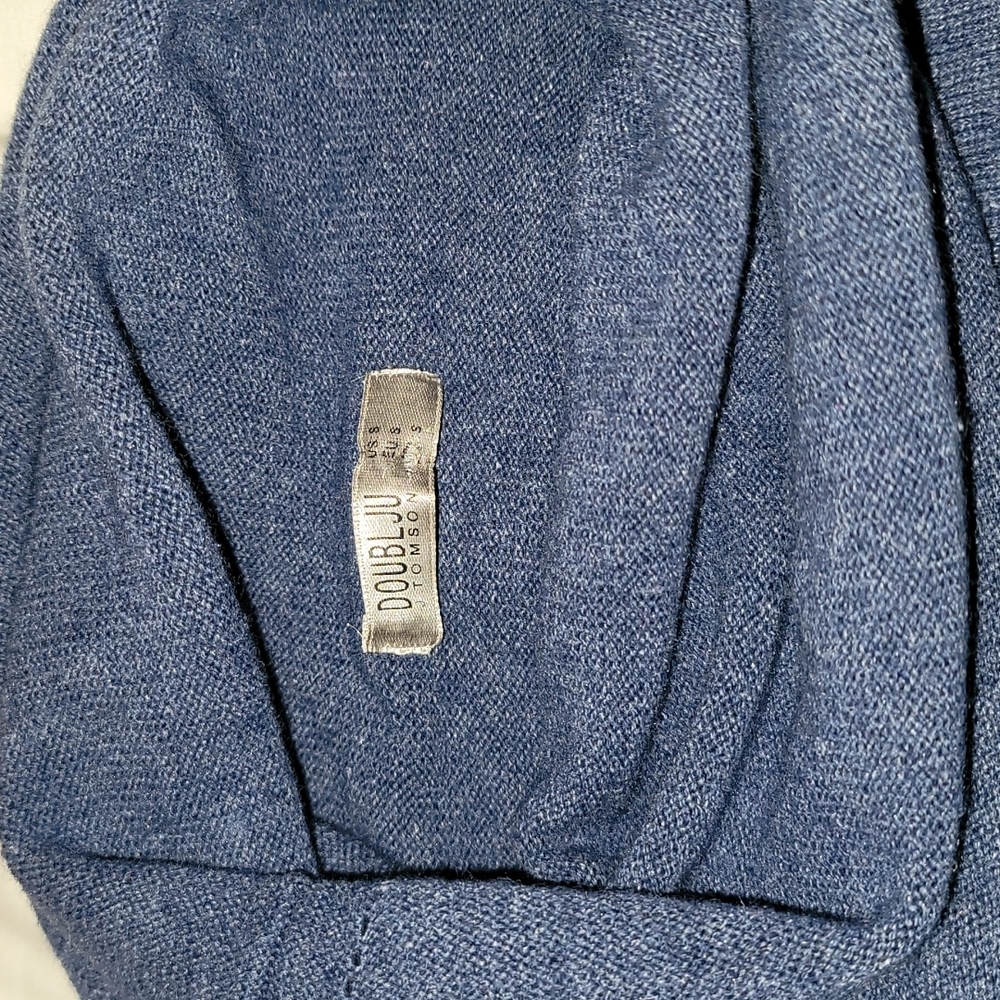 Sweater - Picture 15 of 16
